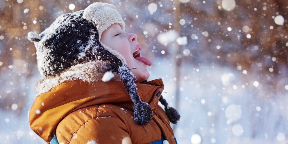 Зимние морозы и прогулки: как защитить ребенка от вирусов